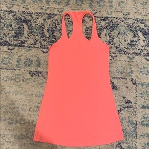 Lululemon women’s tank size 2